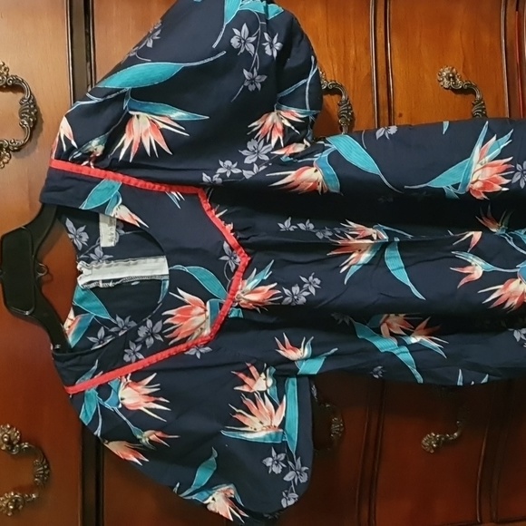 Vtg Hawaiian Puff Sleeve Lotus Flower Print Dress sz Small - Picture 2 of 5